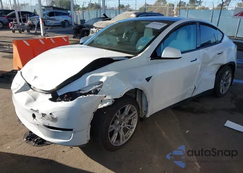 2023 Tesla Model Y Awd/Long Range Dual Motor All-Wheel Drive from USA, damaged, VIN 7SAYGDEE4PF620004